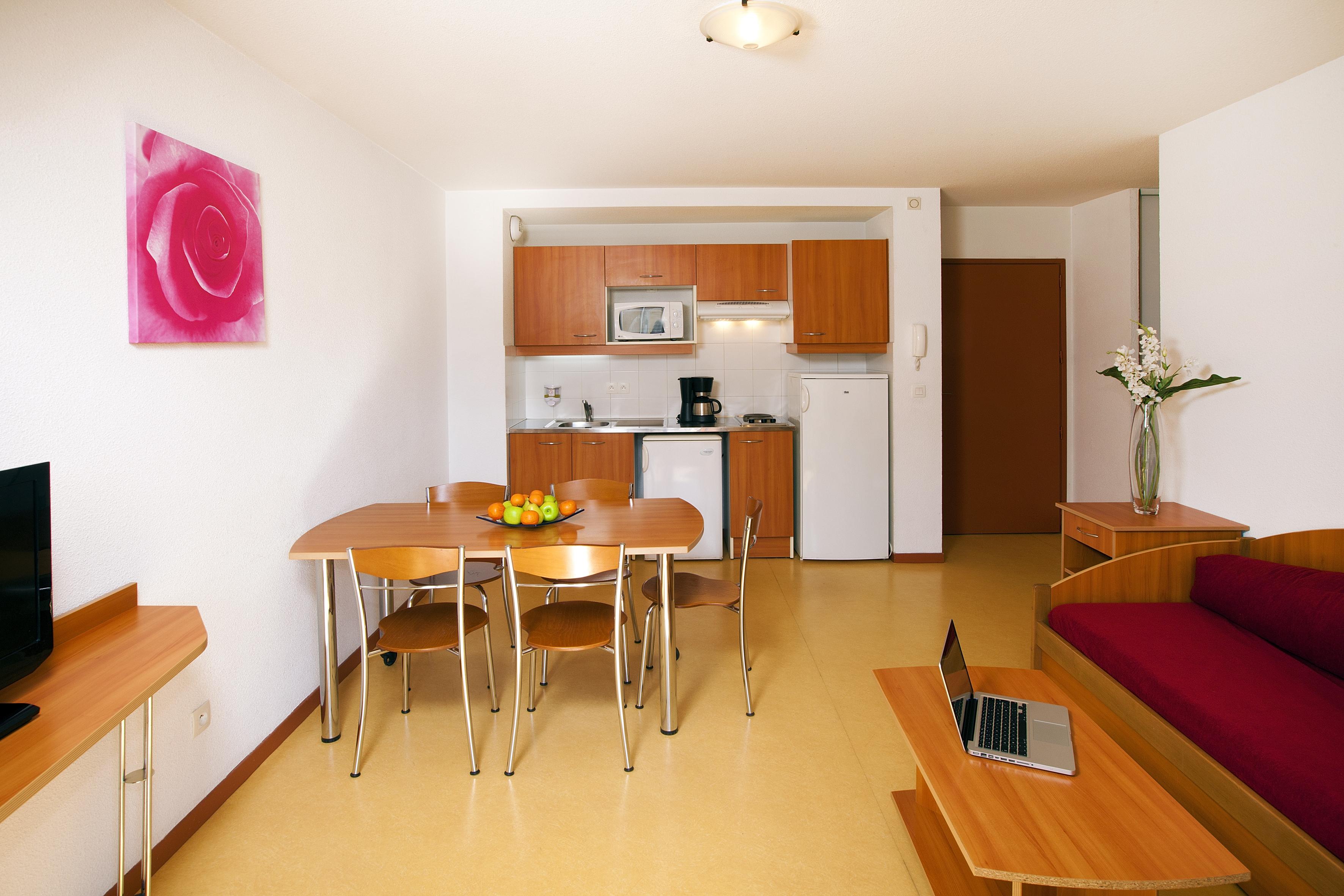 Apartahotel Séjours&affaires Genève Genis 2*