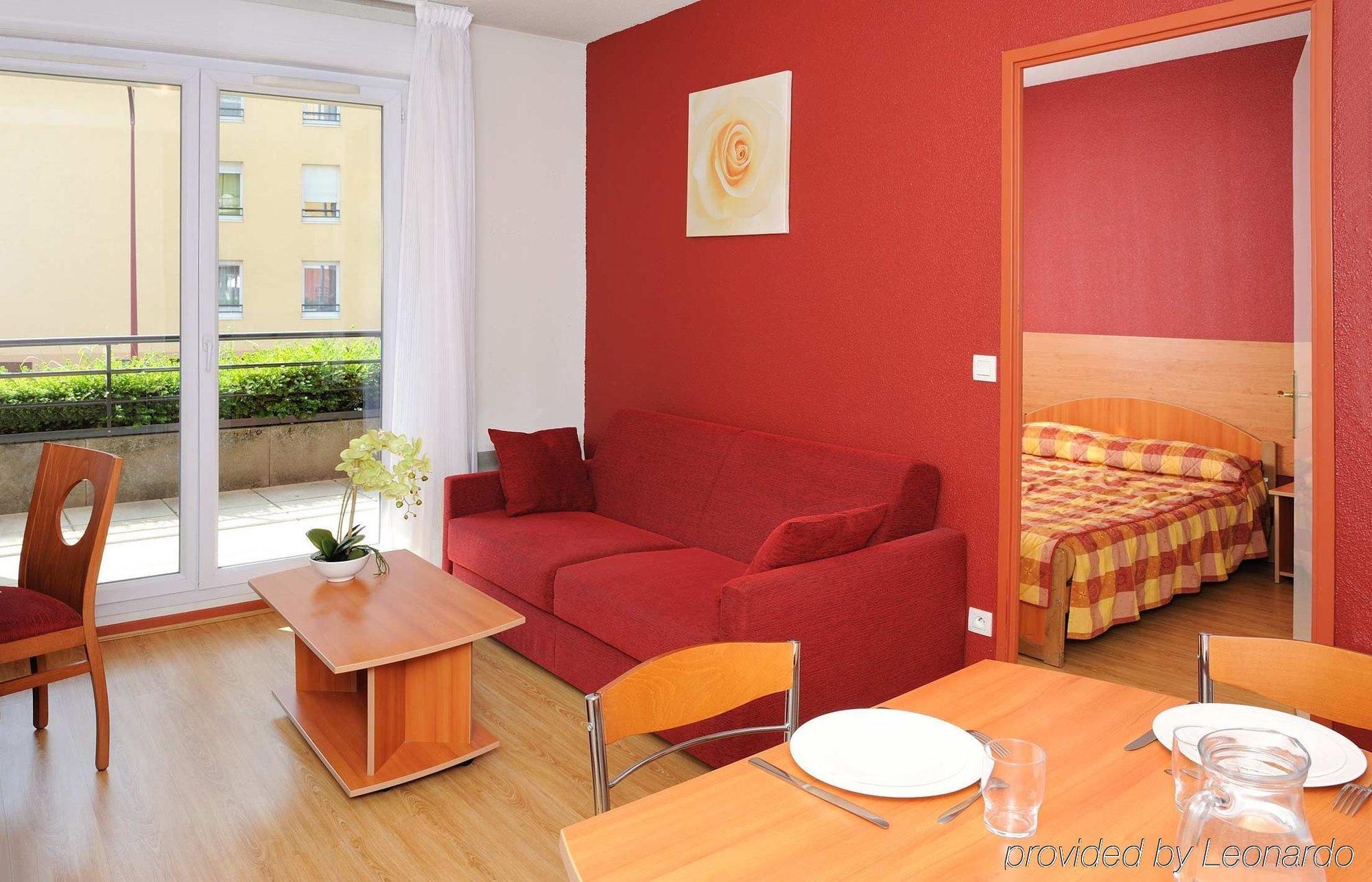 Séjours&affaires Genève Genis 2*